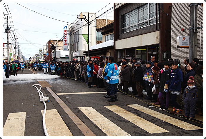 旅遊景點 福島會津坂下町 會津坂下初市奇祭大俵引き一年一次在大雪理的決鬥初市福俵 好搶手郭小寶全省食況轉播 宮城 福島 山形縣go 旅遊景點 福島會津坂下町 會津坂下初市奇祭大俵引き一年一次在大雪理的決鬥初市福俵好搶手