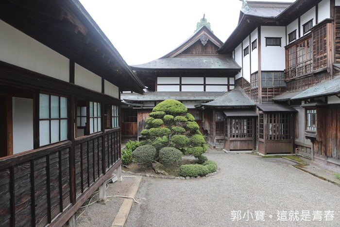 旅遊景點 山形上山 上杉伯爵邸 上杉神社武將齊聚大合照 美術館內能旋轉的能舞台超屌 宮城 福島 山形縣go 旅遊景點 山形上山 上杉伯爵邸 上杉神社武將齊聚大合照 美術館內能旋轉的能舞台超屌 郭小寶 呂小珊 這就是青春官方網站 美食旅遊 美食部落客